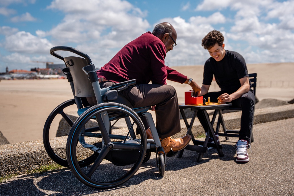 *Zoof, de innovatieve, lichte rolstoel